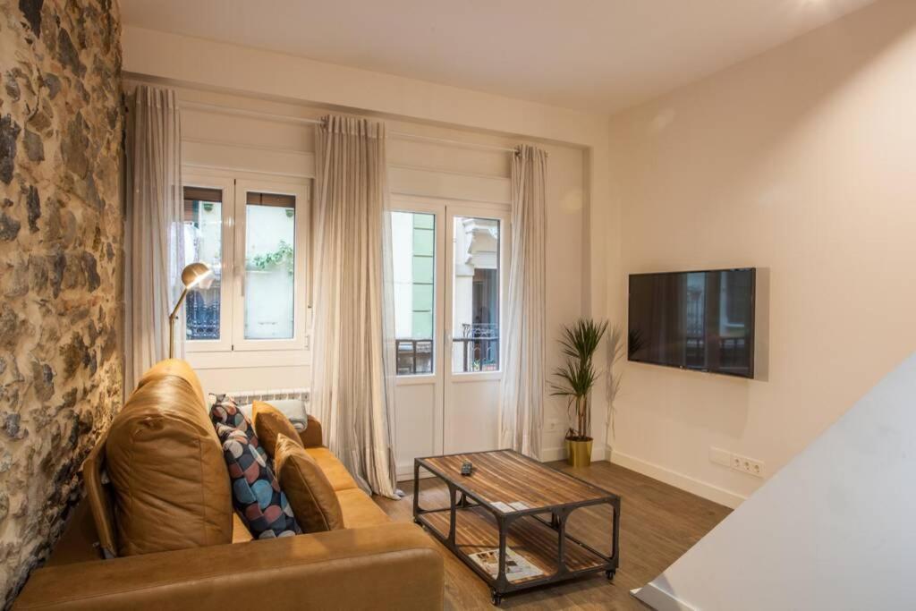 Bonito Apartamento, Nuevo Y En El Casco Viejo!!! Bilbau Exterior foto