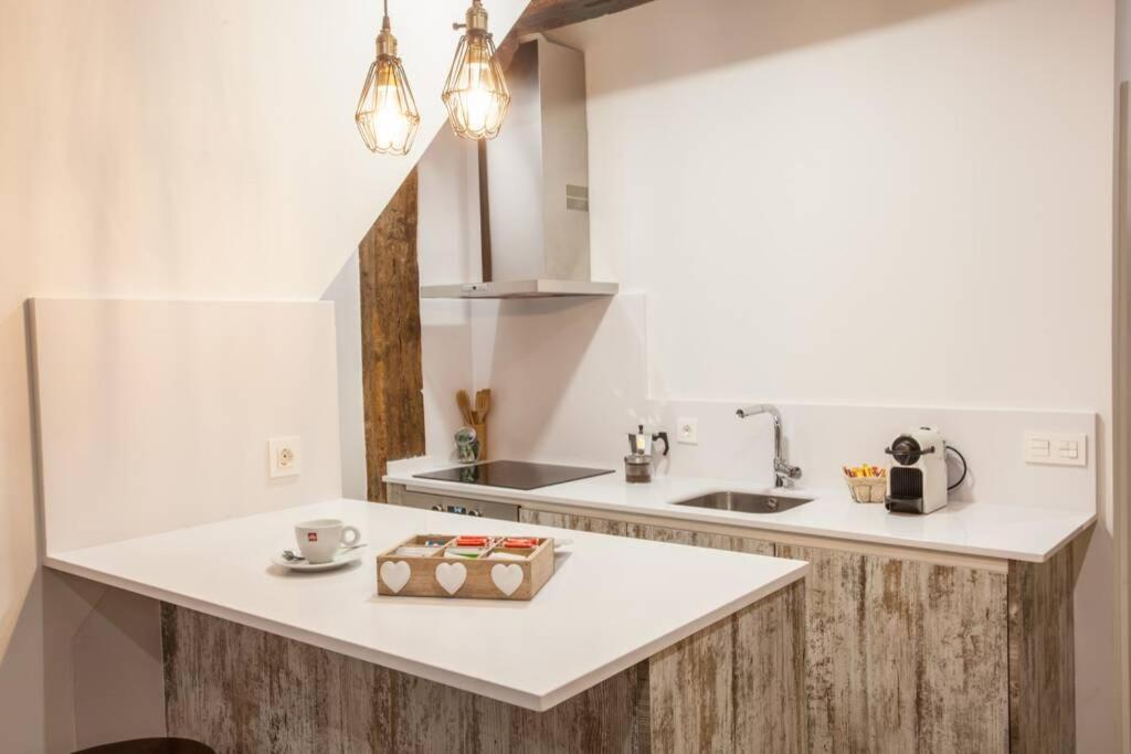 Bonito Apartamento, Nuevo Y En El Casco Viejo!!! Bilbau Exterior foto
