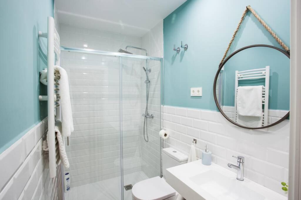 Bonito Apartamento, Nuevo Y En El Casco Viejo!!! Bilbau Exterior foto