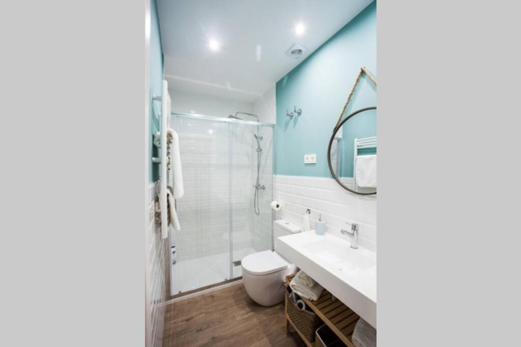 Bonito Apartamento, Nuevo Y En El Casco Viejo!!! Bilbau Exterior foto